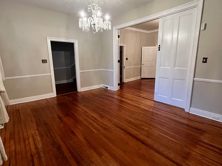 340 N Market St — Photo 47