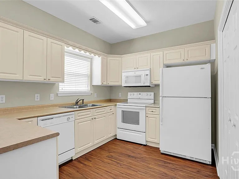 29 Cypress Ln — Photo 9