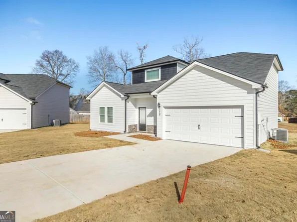 111 Bulloch Ct, Byron, GA 31008