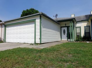 836 Candleknoll Ln, Jacksonville, FL 32225