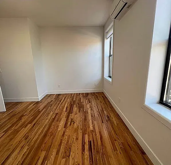 535 6th Ave #3 — Photo 8