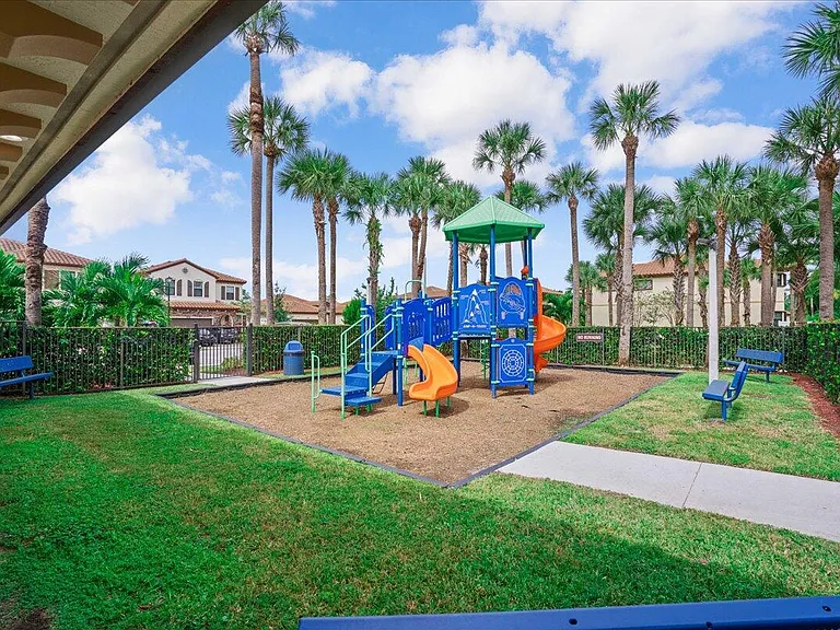6021 Night Heron Ct — Photo 32