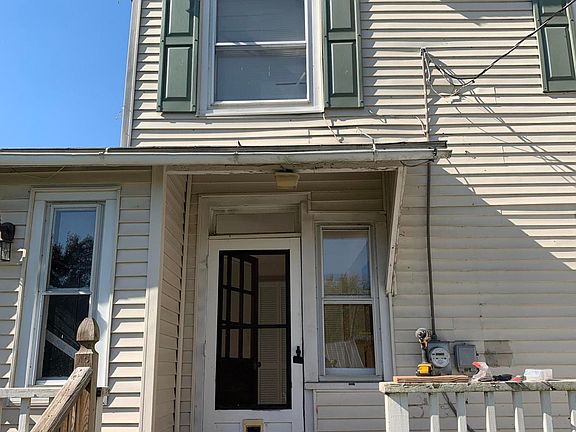5th image of 109 N Water St