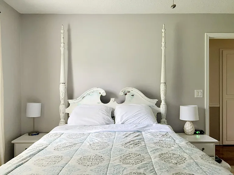 Hart Dr — Photo 23