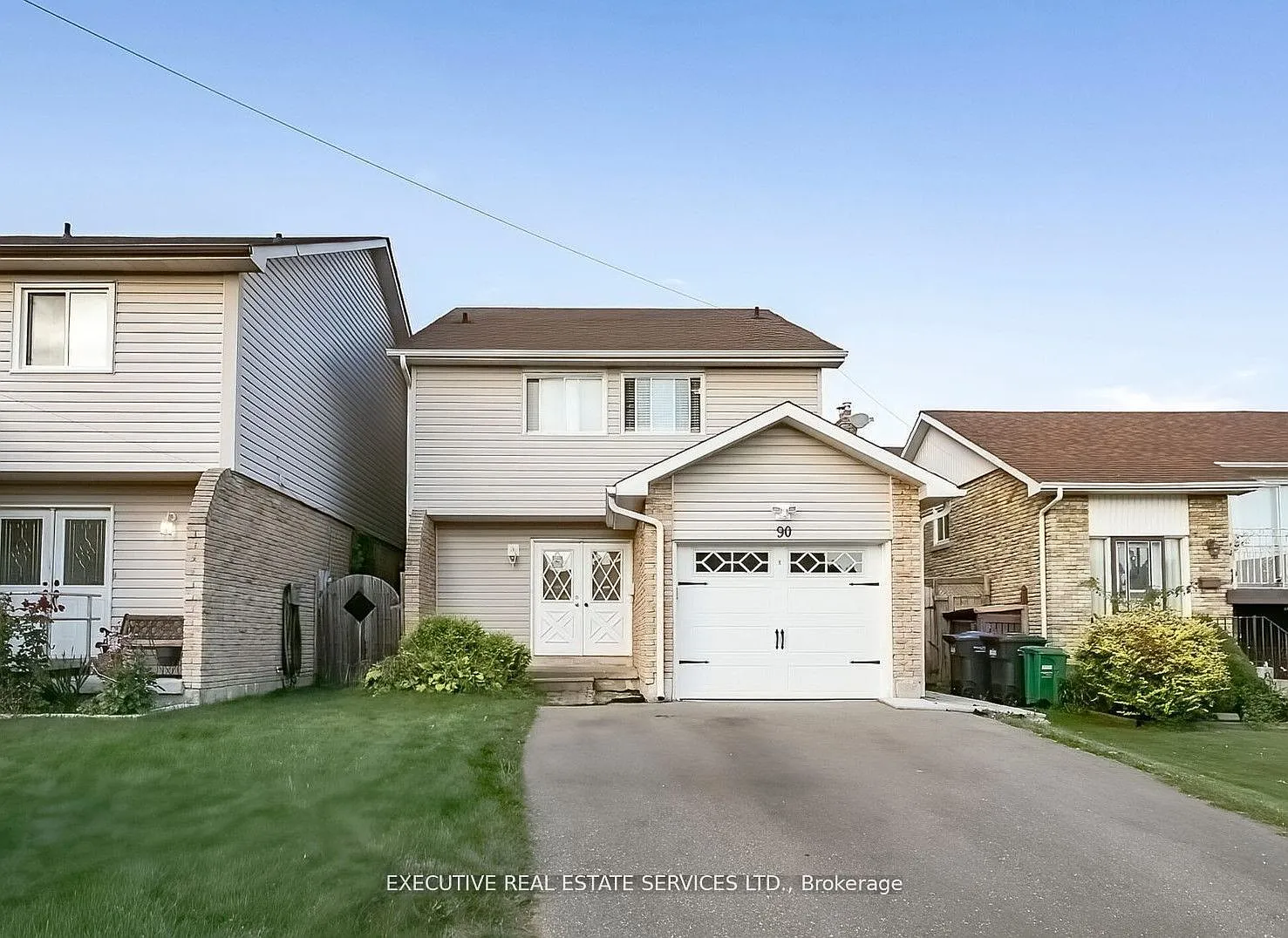 4 bed, $3,400 — Photo 1