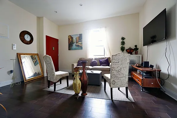 Rented by Compass | media 1