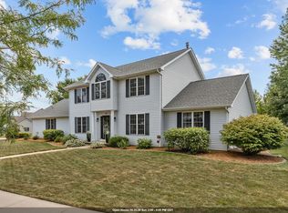 3023 E Greenleaf Dr, Appleton, WI 54913