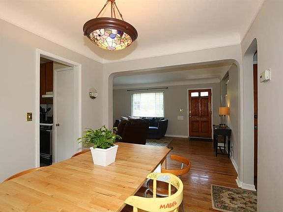 4th image of 1364 Teakwood Ave