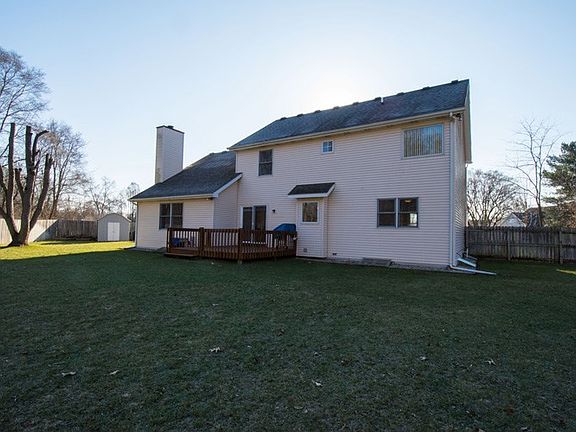 3rd image of 3702 Denwood Ct