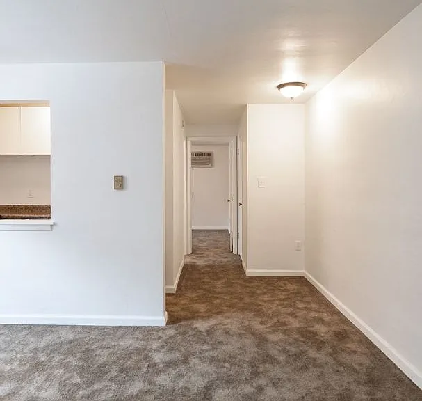 Brookside Apartments — Photo 11