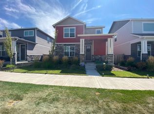 21842 E 8th Ave, Aurora, CO 80018