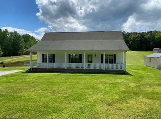 5099 Jordan Valley Rd, Trinity, NC 27370