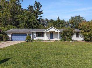 2089 Elmer Dr NE, Grand Rapids, MI 49525