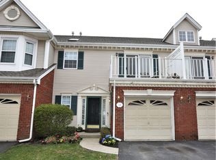 54 Sapphire Ln, Franklin Park, NJ 08823