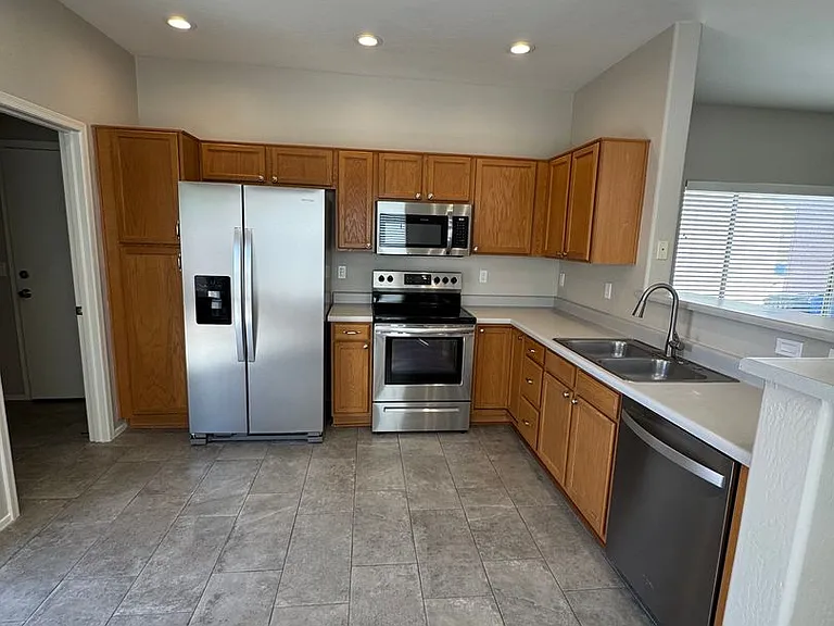 7637 E Billings St — Photo 12