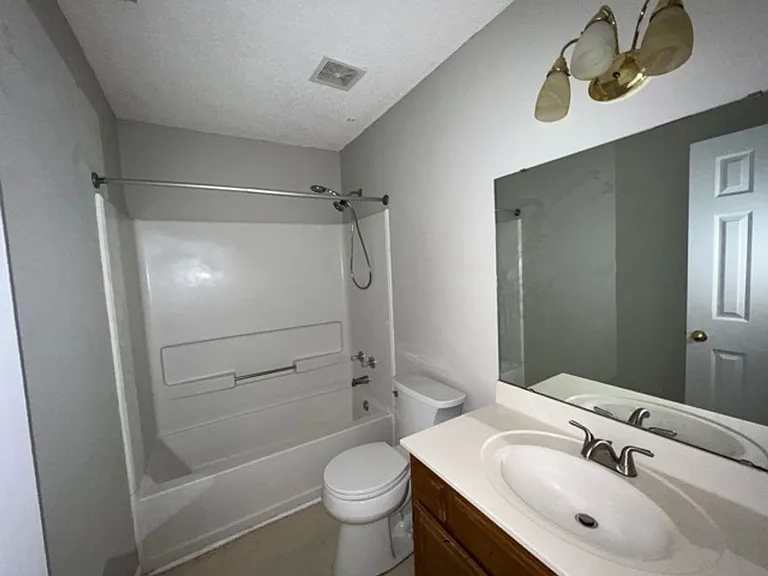 150 Bradstone Rd — Photo 8