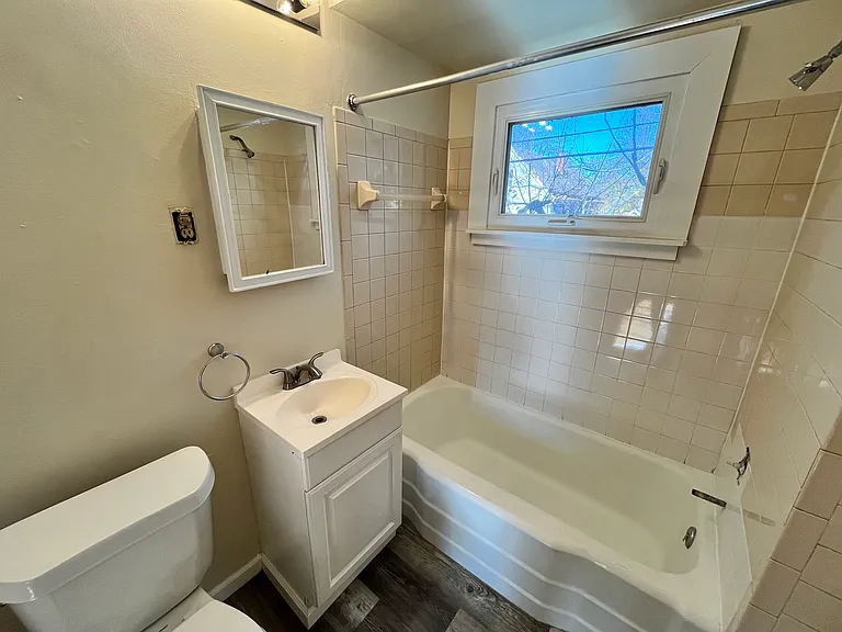 286 Potomac Ave — Photo 12