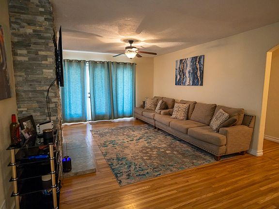 4th image of 3124 Cardenas Dr NE