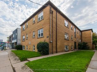 2905 Saint Clair Ave E, Toronto, ON M4B 1N5