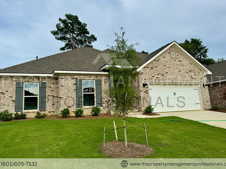 215 Serenity Lake Dr — Photo 1
