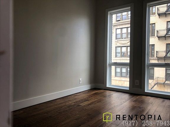 4th image of 83 Graham Ave #207