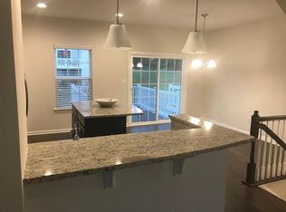 103 Kati Ct, Gilbertsville, PA 19525