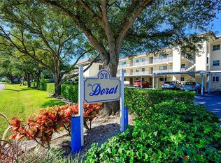 201 Quail Forest Blvd APT 103, Naples, FL 34105