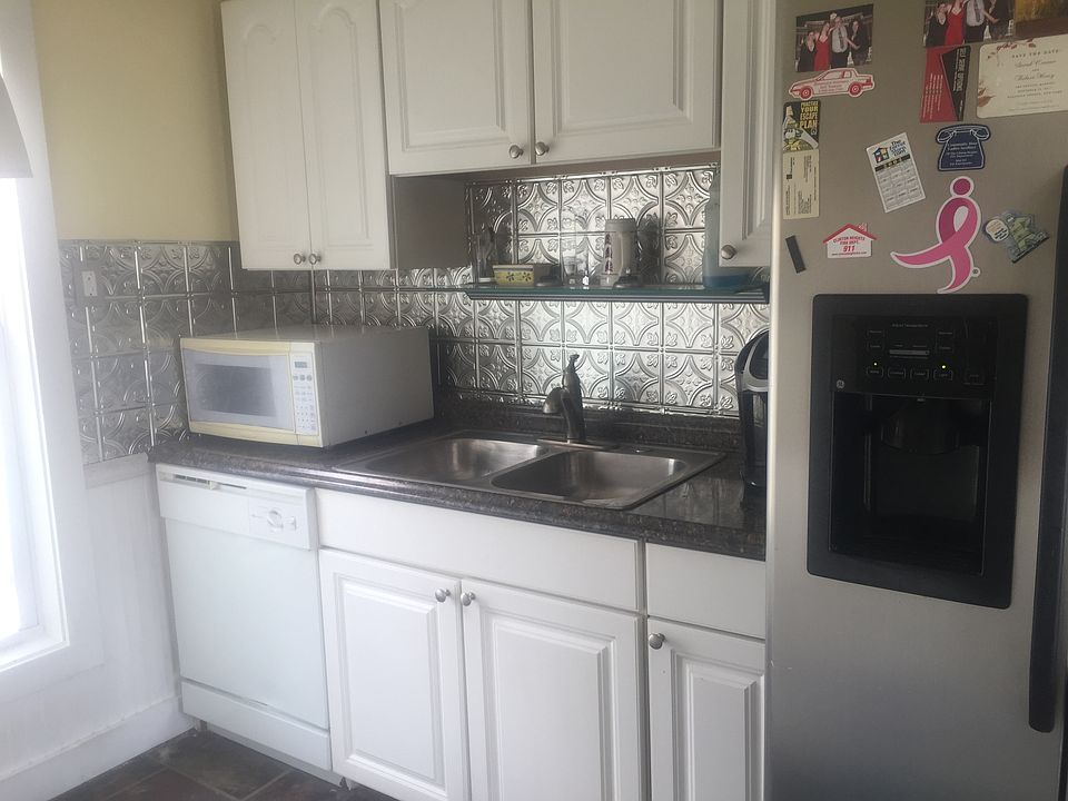 2nd image of 21 Aiken Ave