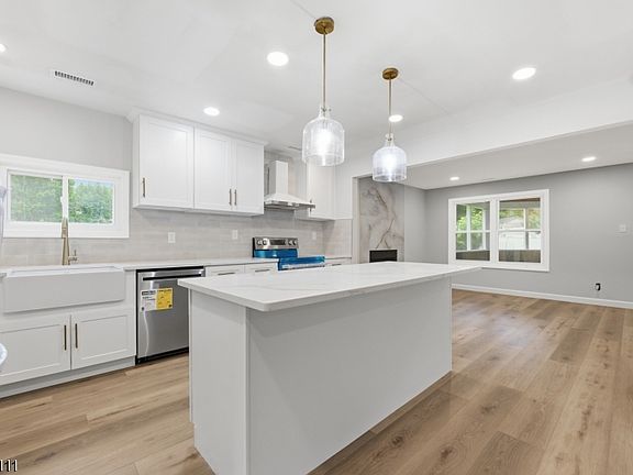 2nd image of 14 Saddle Dr