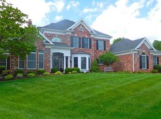 1111 Bonhomme Bluff Ct, Chesterfield, MO 63005