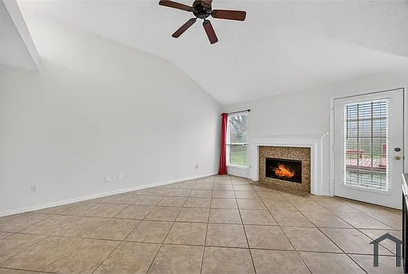 1035 Cascade Creek Dr — Photo 9