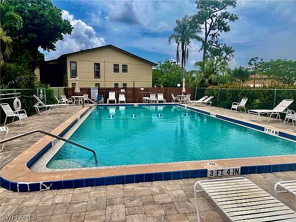 4th image of 5707 Foxlake Dr APT 4
