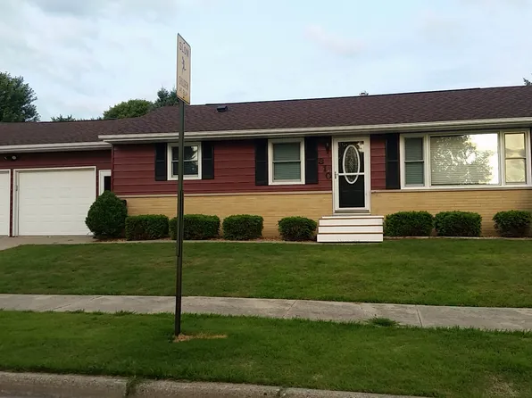 310 2nd St SW, Plainview, MN 55964