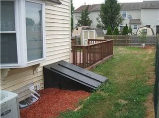 510 Sparrow Ct, Newark, DE 19702