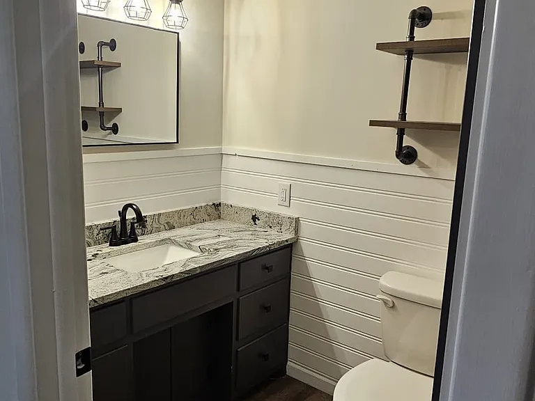 731 Seehorn St NE — Photo 9