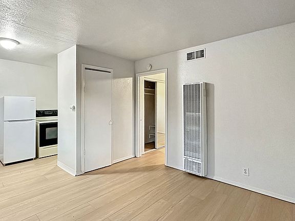 2nd image of 1847 E 25th St #8