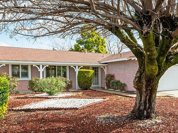 4th image of 166 Lassen Circle
