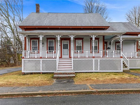 3rd image of 27 Callahan School St