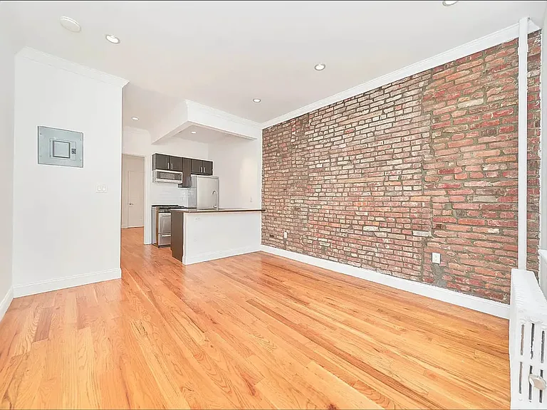354 State St #3B — Photo 1