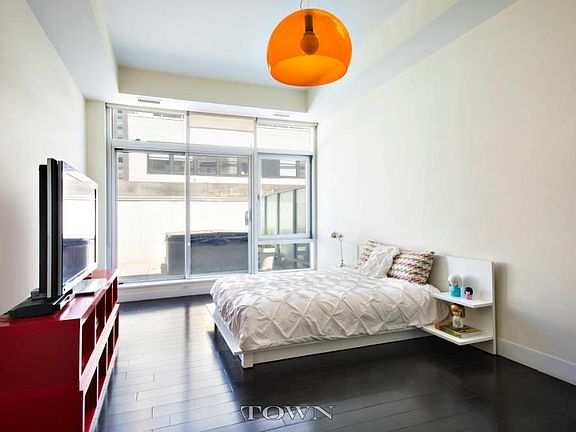 4th image of 111 Fulton St Penthouse 102