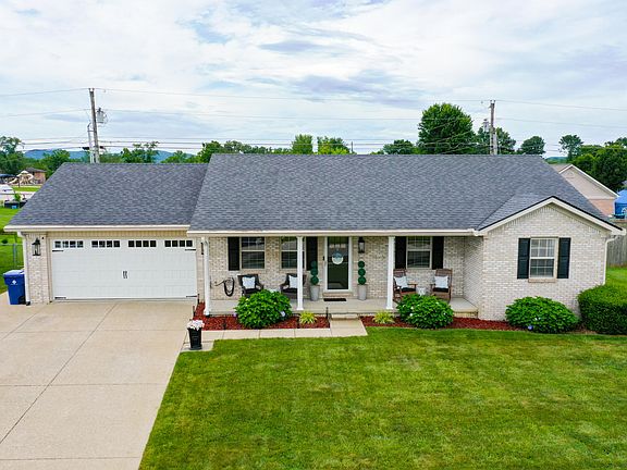 5th image of 419 Plumtree Dr