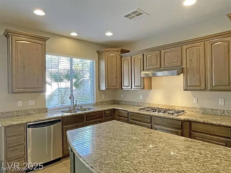 12048 La Palmera Ave — Photo 15