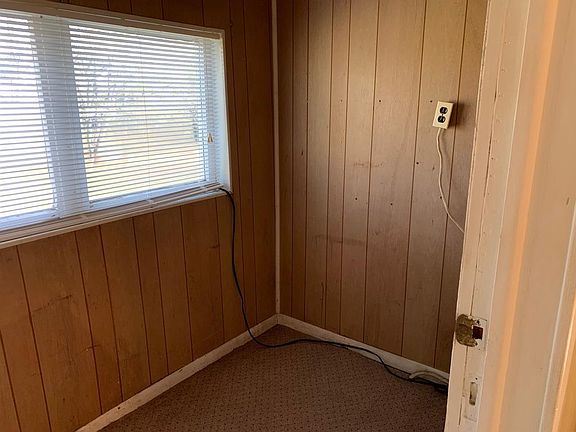 Additional storage area right off kitchen