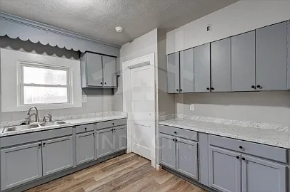 37 S Euclid Ave — Photo 5