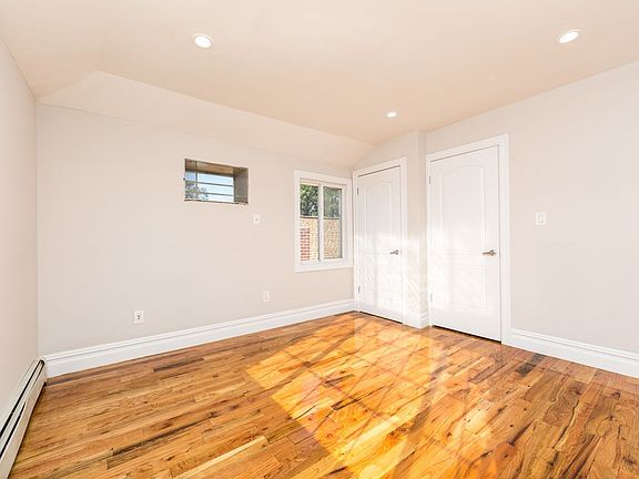 5th image of 9937 213th St