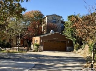 19318 Sherwood Trl, Helotes, TX 78023