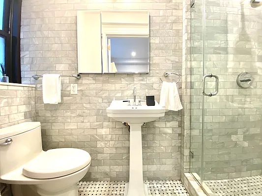 Rented by The Dermot Realty Management Company | media 16