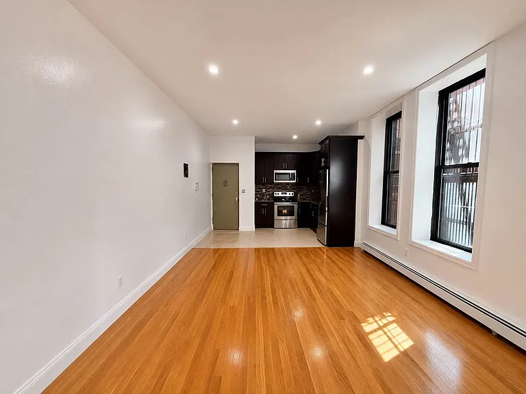 460 Throop Ave #4 — Photo 3