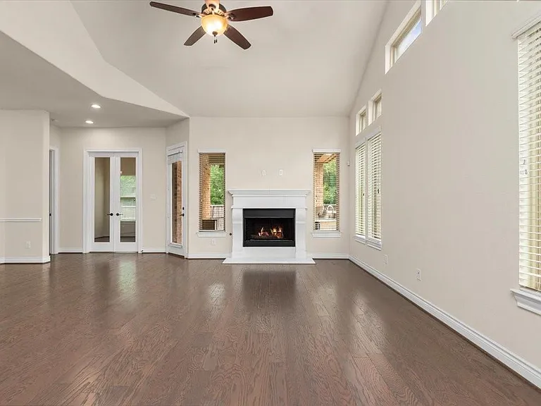 23034 Creek Park Dr — Photo 15