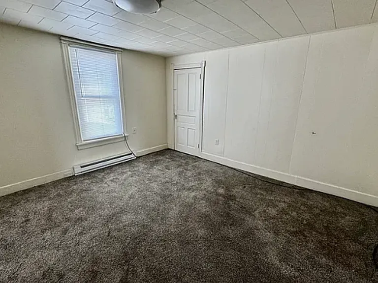 335 S Wood St #3 — Photo 3
